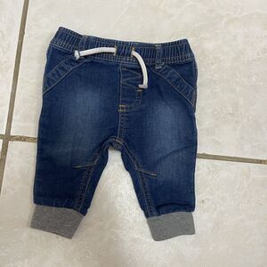 1198. Cat & Jack Size 0-3 Months